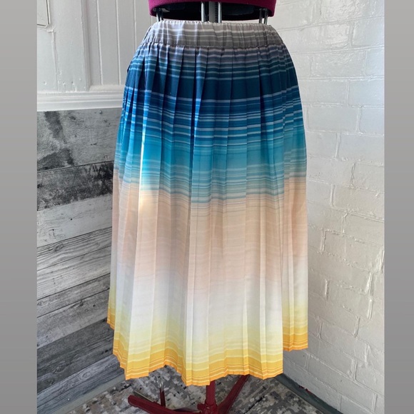 ELOQUII Sunset 🌅 skirt - Picture 6 of 8